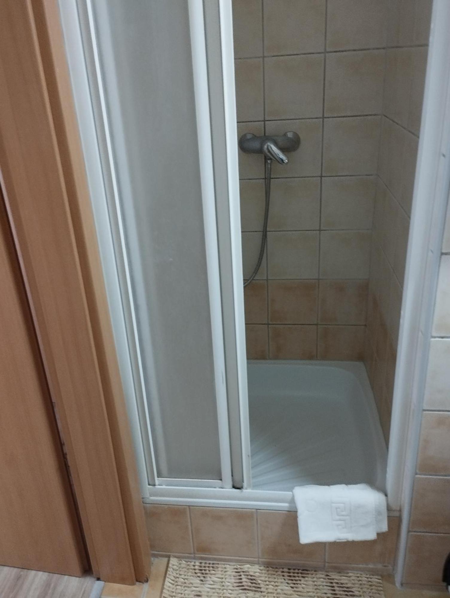 Nyugalom Apartman ザラカロシュ エクステリア 写真